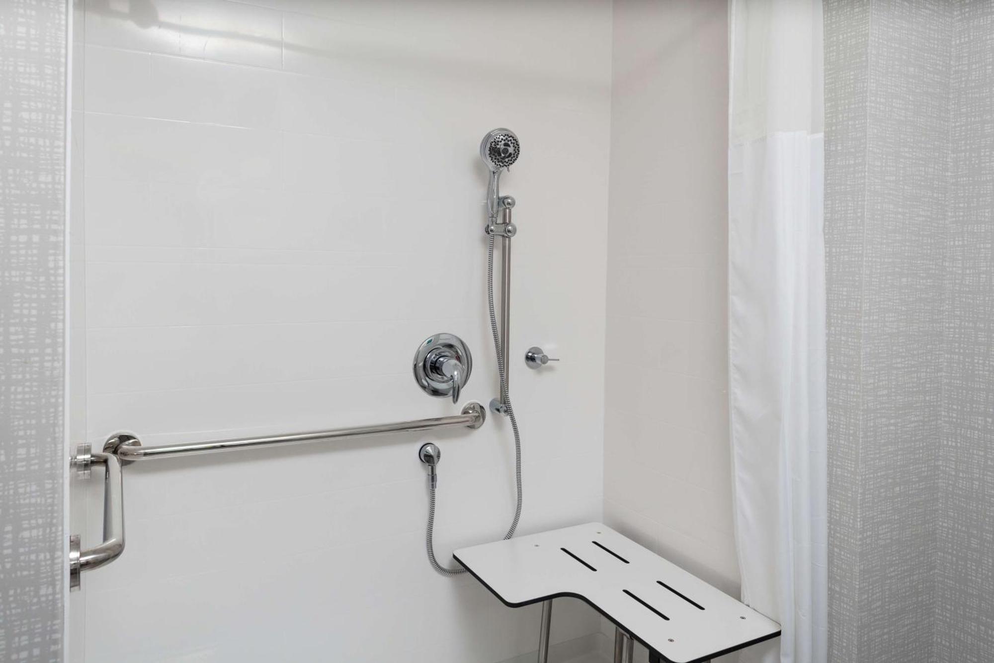 Hampton Inn & Suites Avon Indianapolis Екстериор снимка